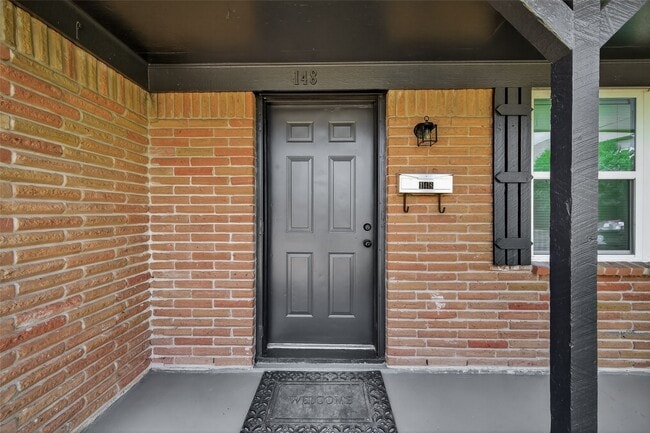 Foto del edificio - 148 W Whitney St