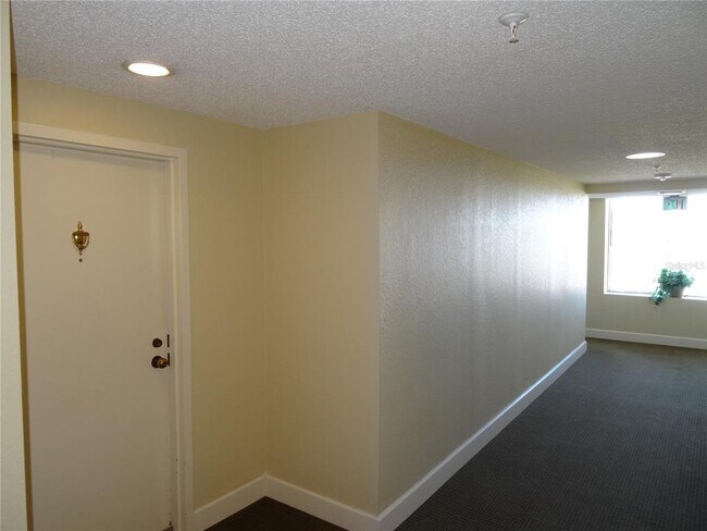 Building Photo - 5940 Pelican Bay Plaza S