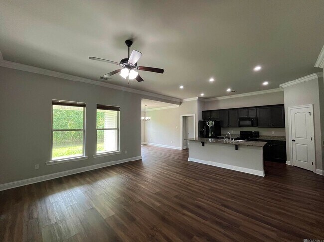 Building Photo - 1303 Hickory Creek Dr