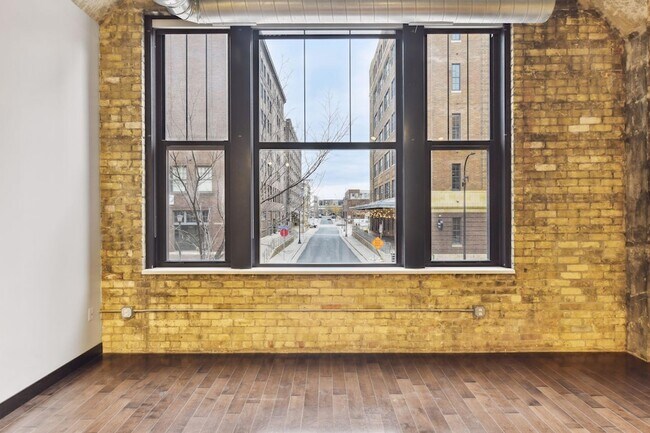 Foto del edificio - 618 N Washington Ave