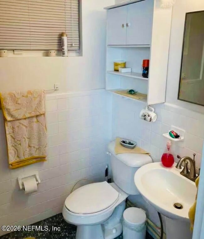 Foto del edificio - 4808 Lawnview St