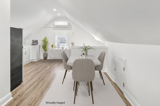 Foto del edificio - 76 Crowther Ave