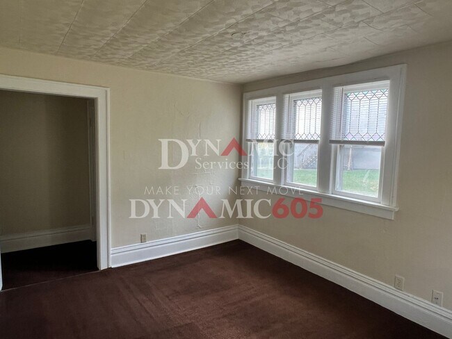 Foto del edificio - Studio with Bathroom - All Utilities Paid ...
