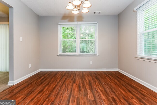 Foto del edificio - 3400 Salem Mill Trail SE