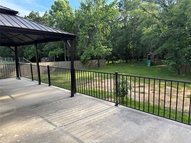 Building Photo - 10621 Sunflower Dr