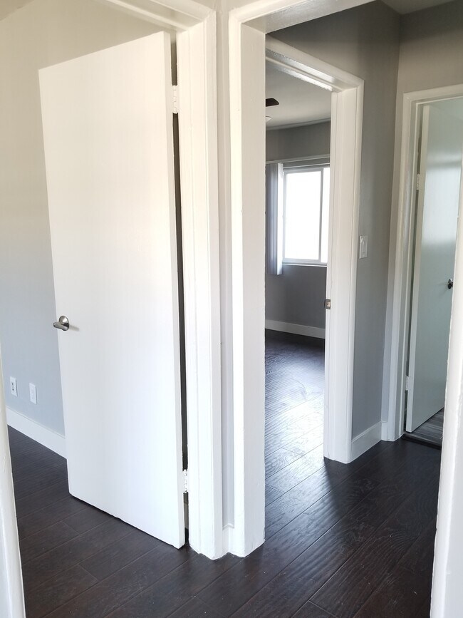 Foto del edificio - 3459 W Florence Ave