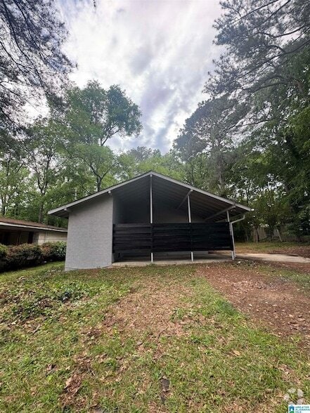 Building Photo - 1208 Oakwood St