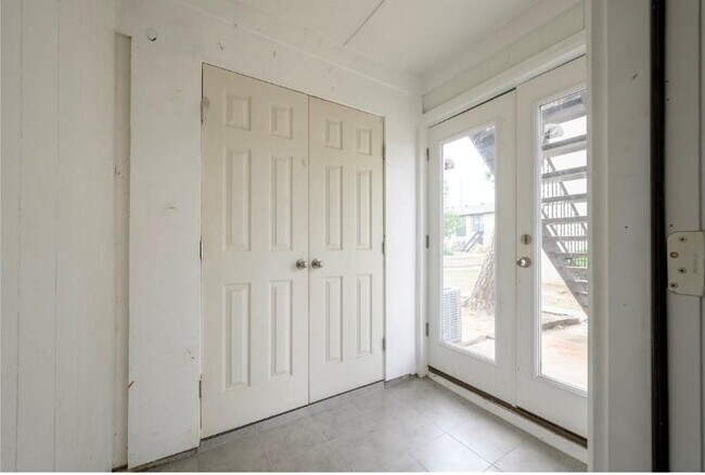 Foto del edificio - 1719 E Lindsey St