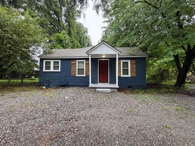 Photo - 1651 Corning Ave House