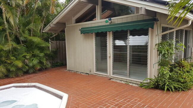 Building Photo - Single Family Home in Kailua