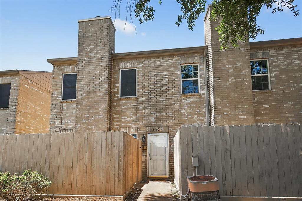 Foto principal - 3102 Holly Hall St