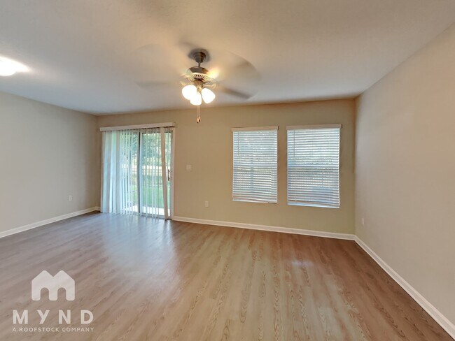 Foto del edificio - 791 Henley Ct