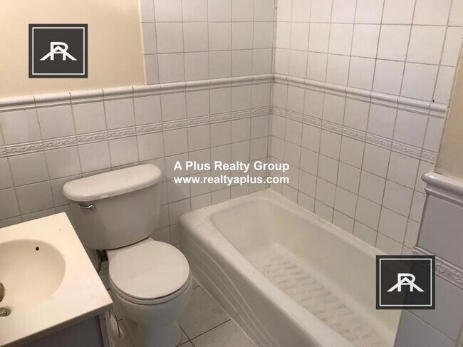 Building Photo - 4 bedroom in Boston MA 02130