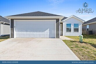 Building Photo - 308 Honeybee Ave