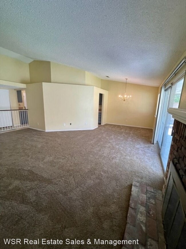Building Photo - 3 br, 2 bath House - 28018 Nona Avenue