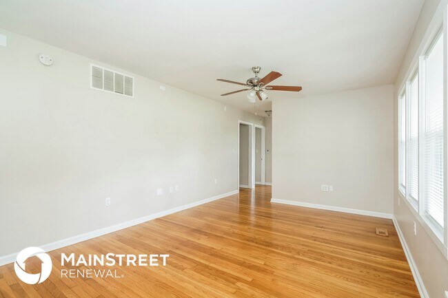 Foto del edificio - 124 Rose Ln