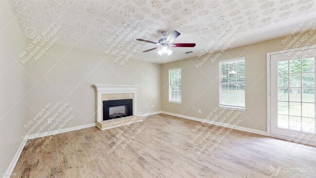 Foto del edificio - 4 br, 2 bath House - 200 Easton Dr SW