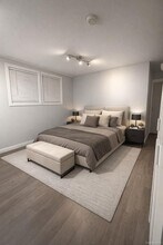 Building Photo - 207 Main St