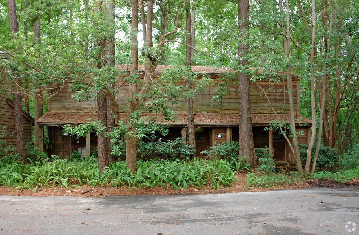 Foto del edificio - 312 Wood Grove Ct