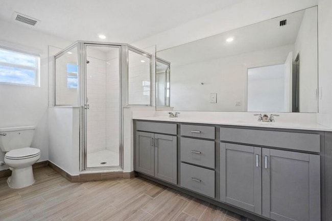 Foto del edificio - 4159 Lagoon Shore Dr