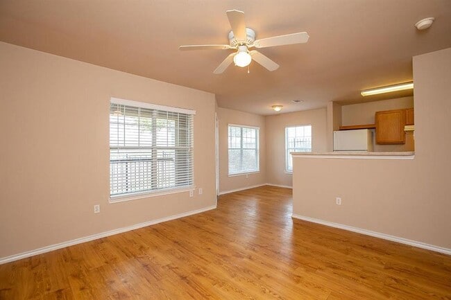 Foto del edificio - 5606 St David Ln