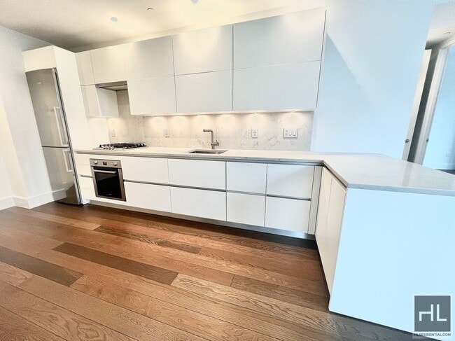 Building Photo - East 44th Street