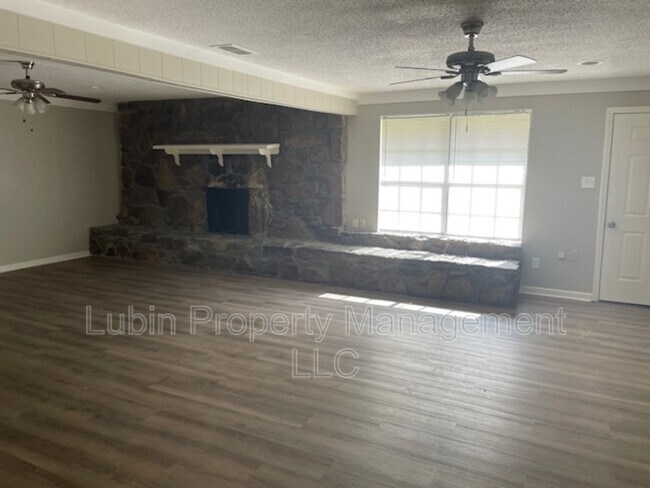 Foto del edificio - 3080 Castleman St