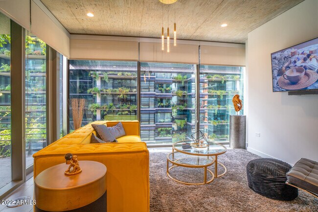 Foto del edificio - 7180 E Kierland Blvd