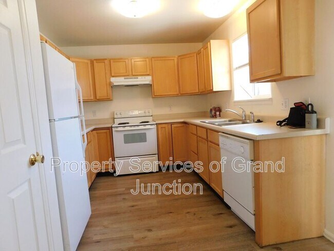 Foto del edificio - 426 Pendleton St