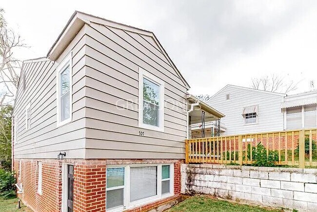 Foto del edificio - 707 19th St S