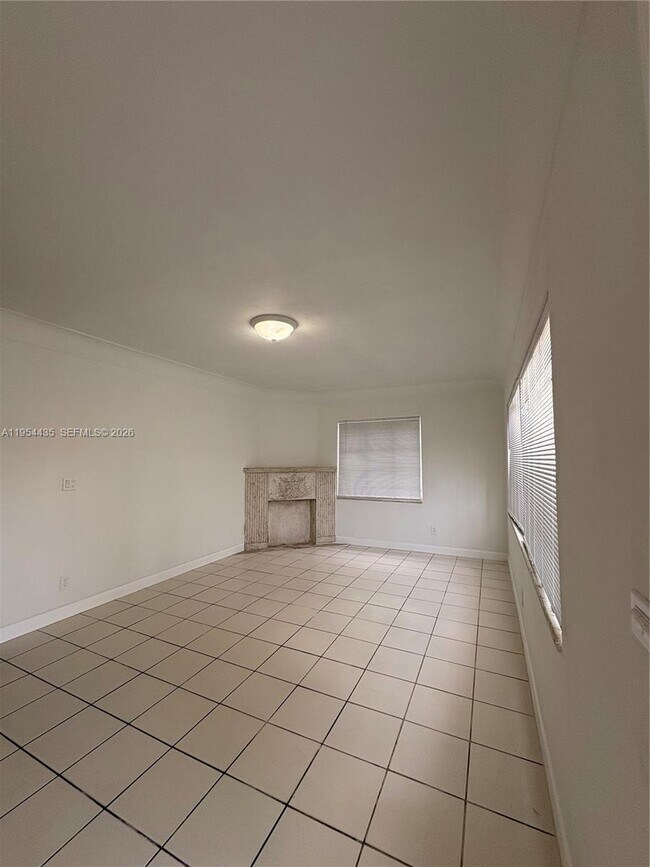 Foto del edificio - 2390 NW 30th St