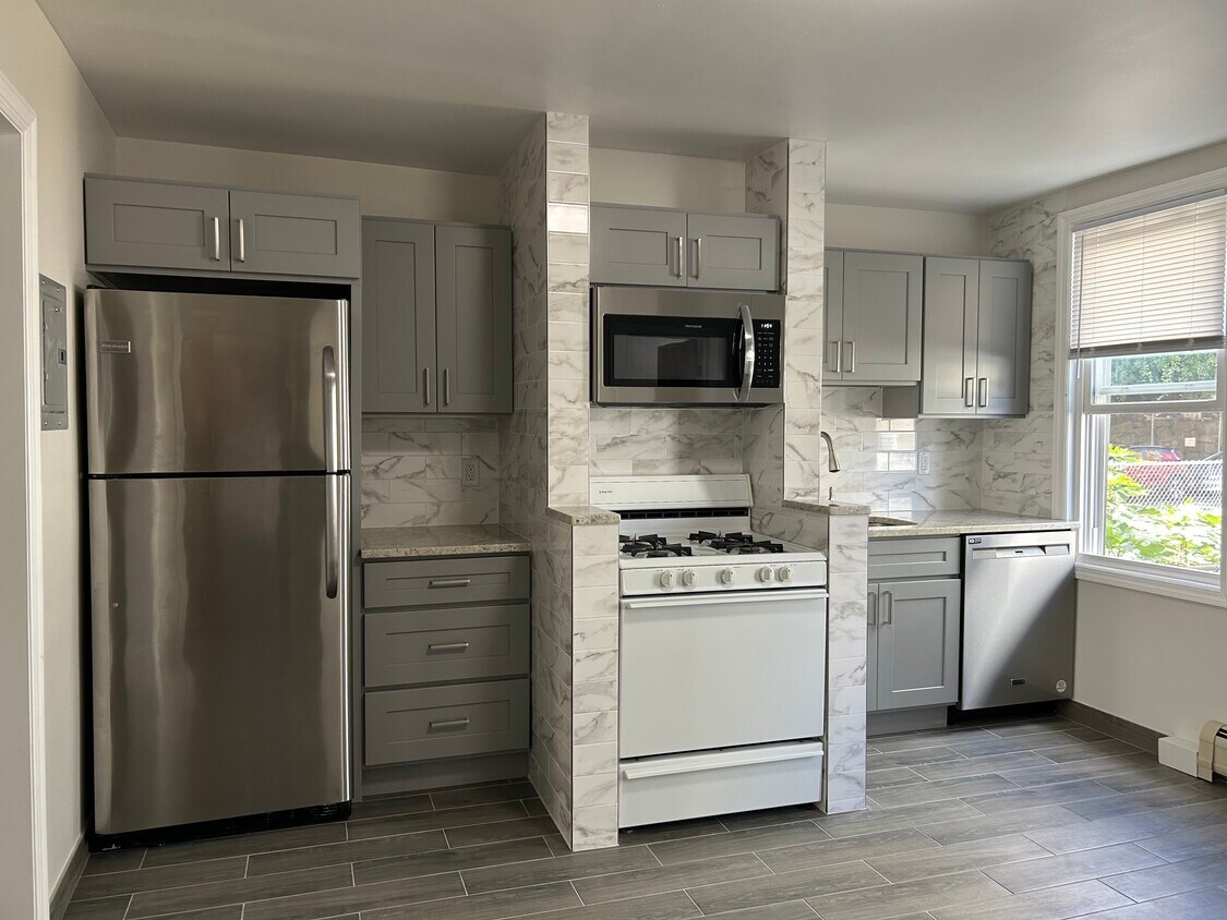 75 Colgate St Unit 1, Jersey City, NJ 07302 Apartments in Jersey City, NJ