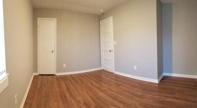 Building Photo - 202 Zierdt Rd #B Madison, AL 35756