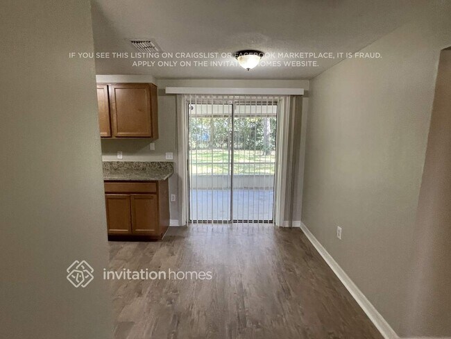 Foto del edificio - 2231 Camellia Dr