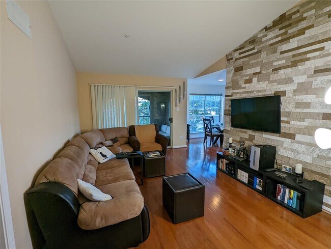 Foto del edificio - 3231 Allen Pkwy