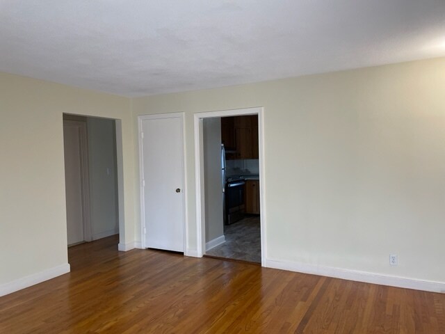 Building Photo - 130 Emerson Gardens Rd