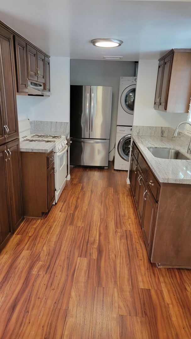 Foto del edificio - Encinitas - 4Bed/2 Bath - Close to schools and trails!