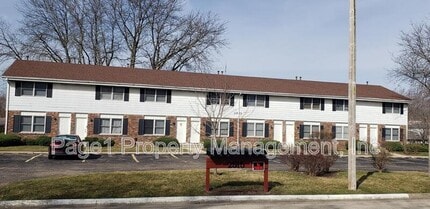 Building Photo - 2915 Grinnell Dr