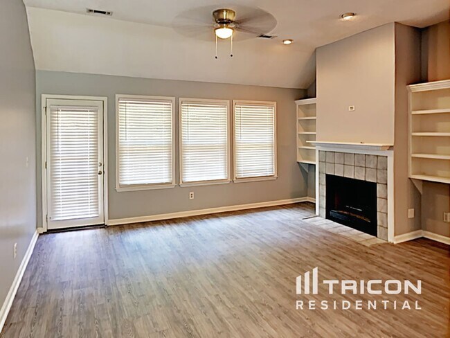 Foto del edificio - 105 Peach Pointe Dr