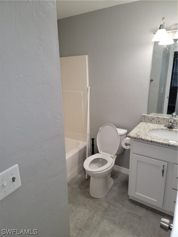 Building Photo - 10441 Gladiolus Dr