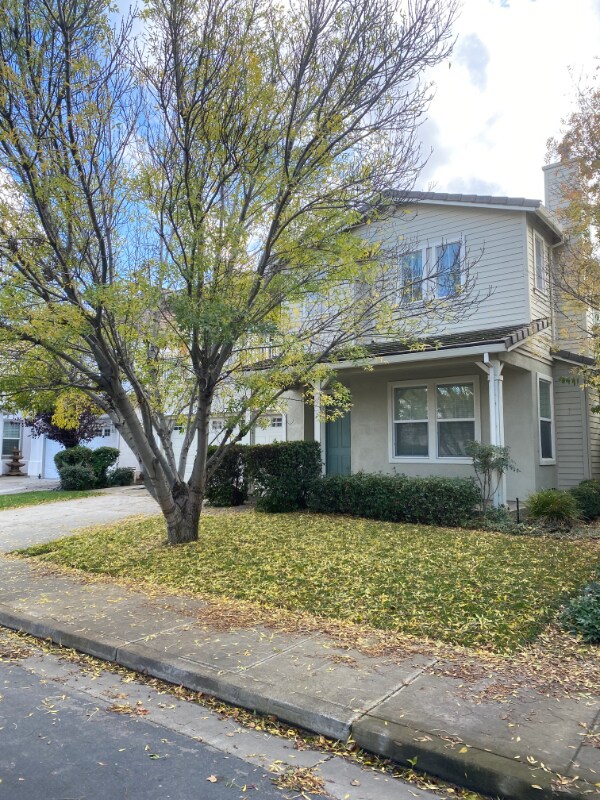 Foto del edificio - 1042 Tulloch Dr