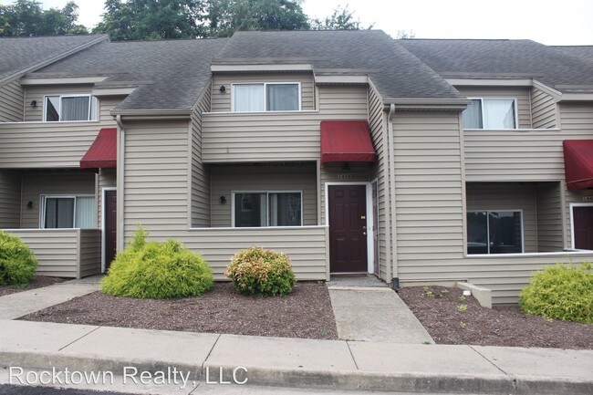 Building Photo - 1438 Bradley Dr