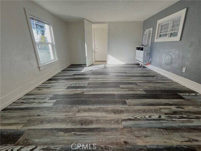 Foto del edificio - 12911 Douglas St