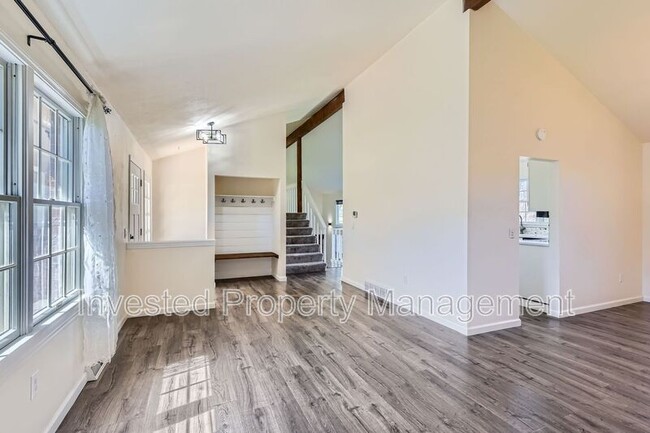 Building Photo - 3915 E Jamison Pl