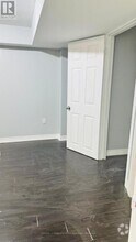 Building Photo - 55 Masters Green Crescent