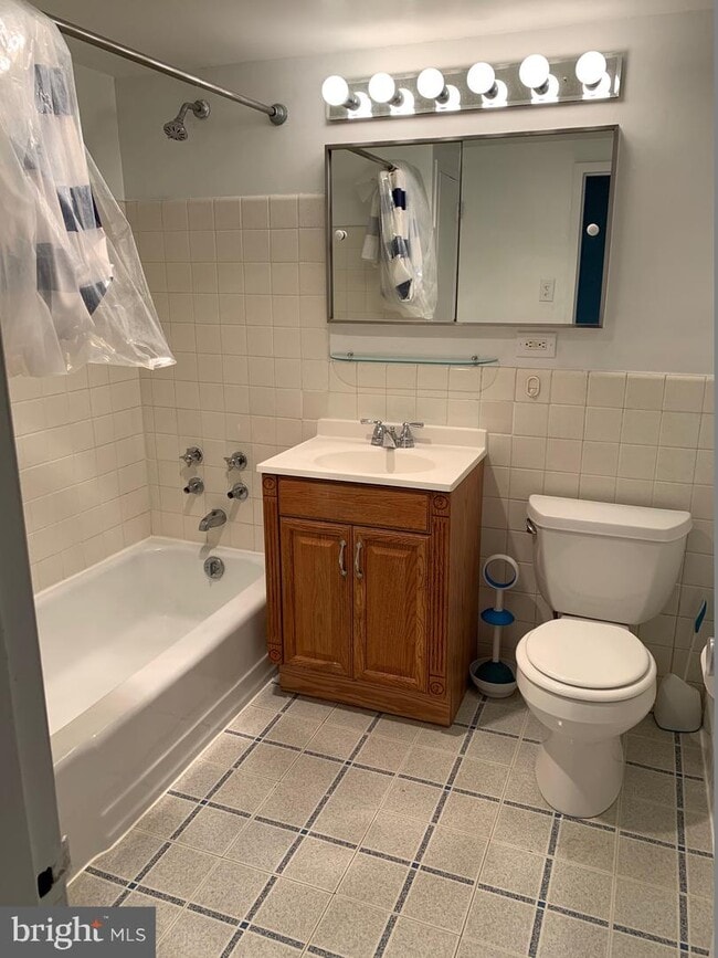 1401 Pennsylvania Ave Unit 914, Wilmington, DE 19806 Room for Rent in