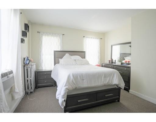 Foto del edificio - 136 Campbell Ave