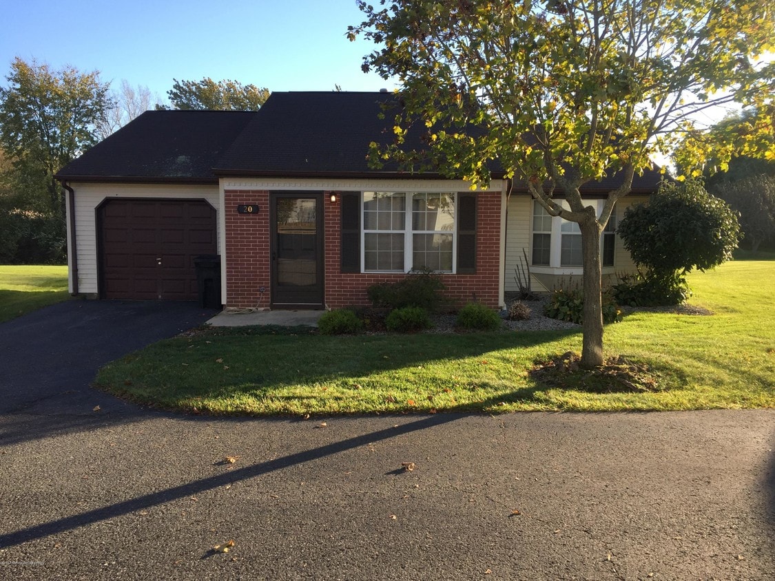 20 Morden Close, Freehold, NJ 07728 House Rental in Freehold, NJ