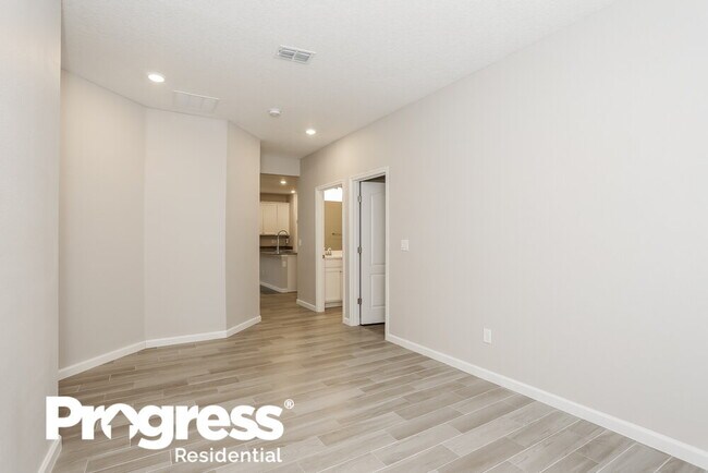 Building Photo - 16112 Alison Creek Dr