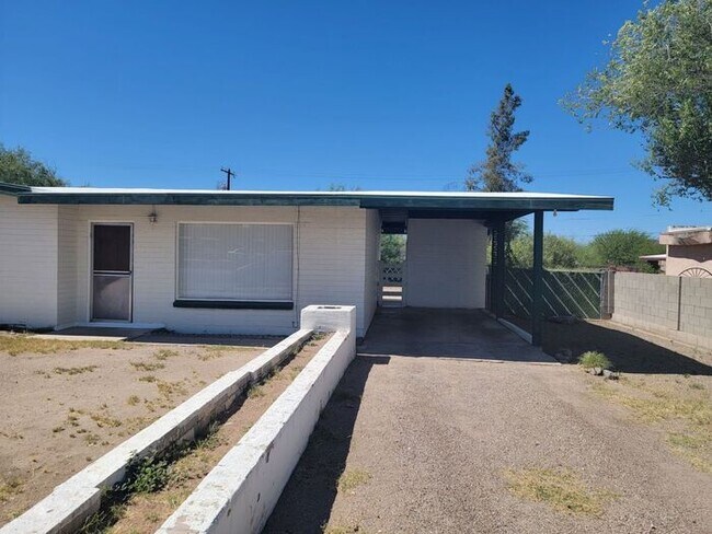 Foto del edificio - PENDING / RENTED